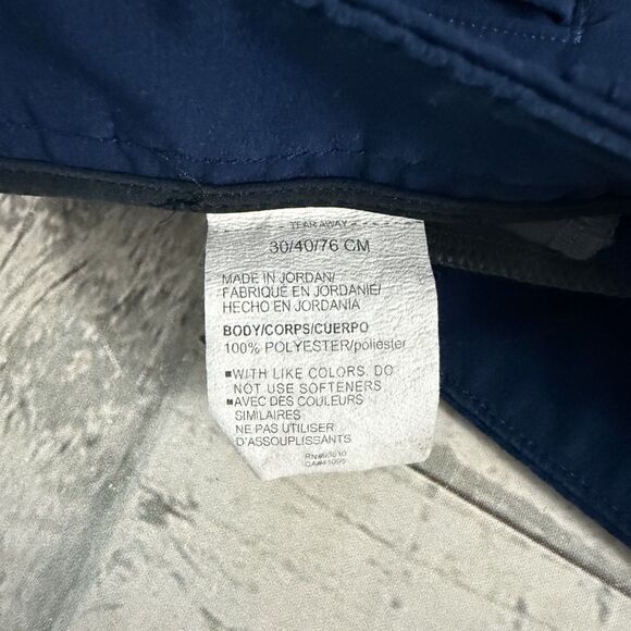 Under Armour Men's W30 Navy Polyester Shorts Golf Performance Lightweight Summer - Picture 5 of 6